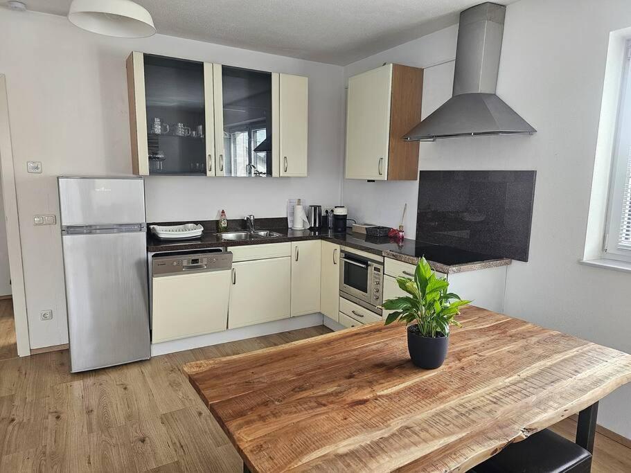 Gunskirchen - Wels Wohnung Экстерьер фото